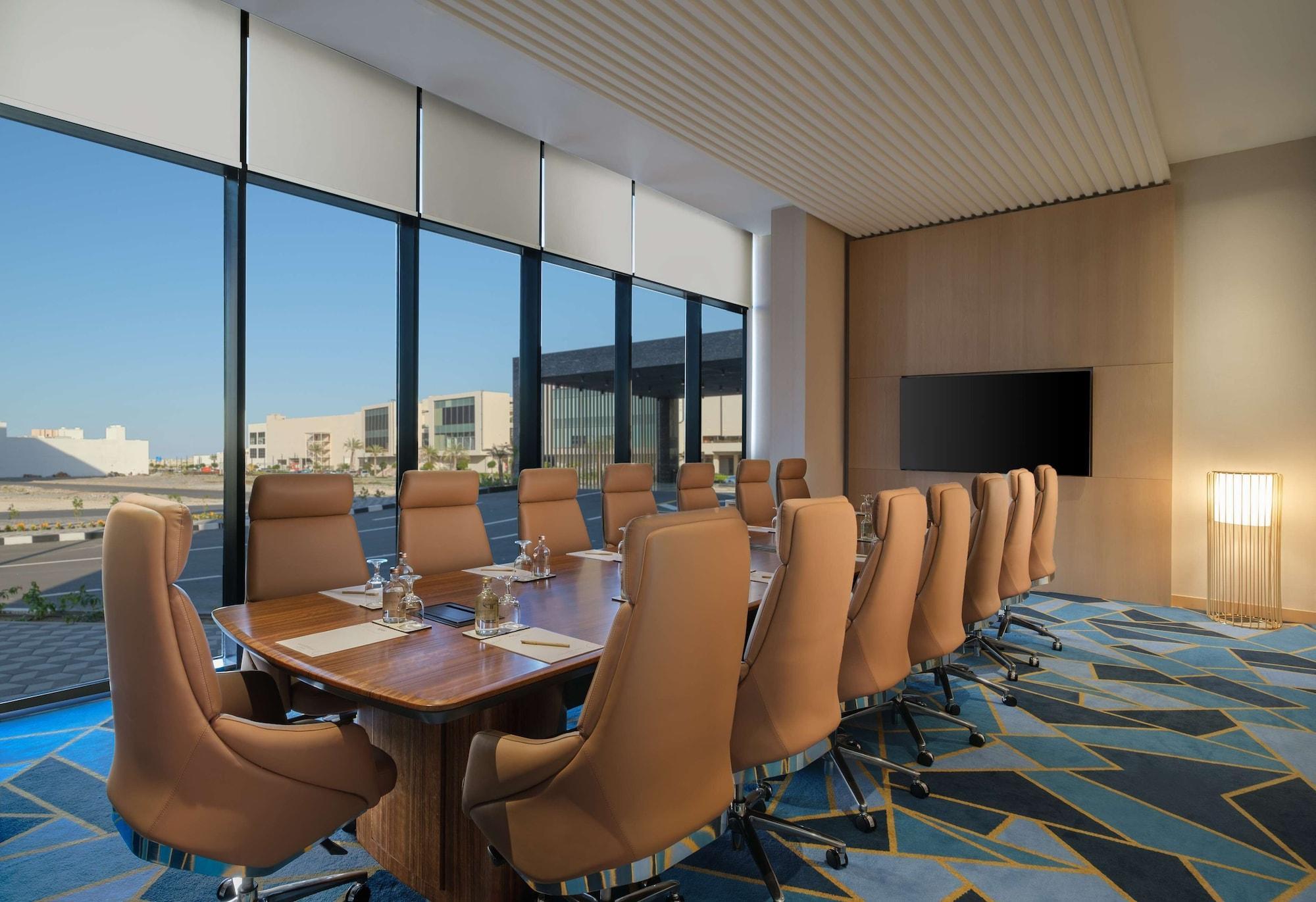 Maani Muscat Hotel & Suites Luaran gambar
