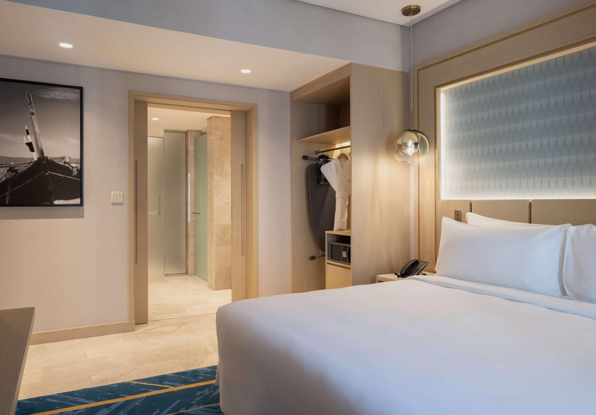 Maani Muscat Hotel & Suites Luaran gambar
