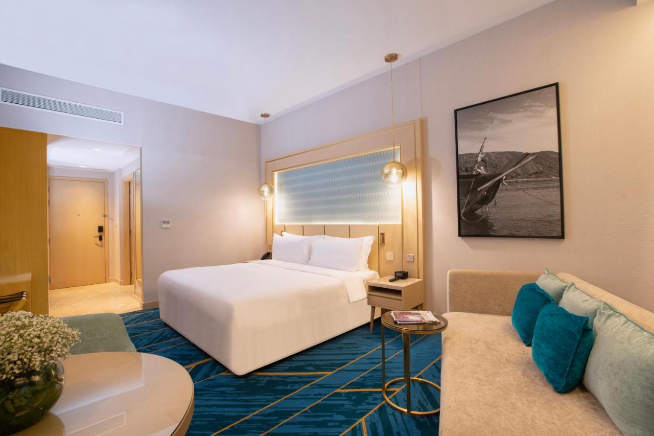 Maani Muscat Hotel & Suites Luaran gambar