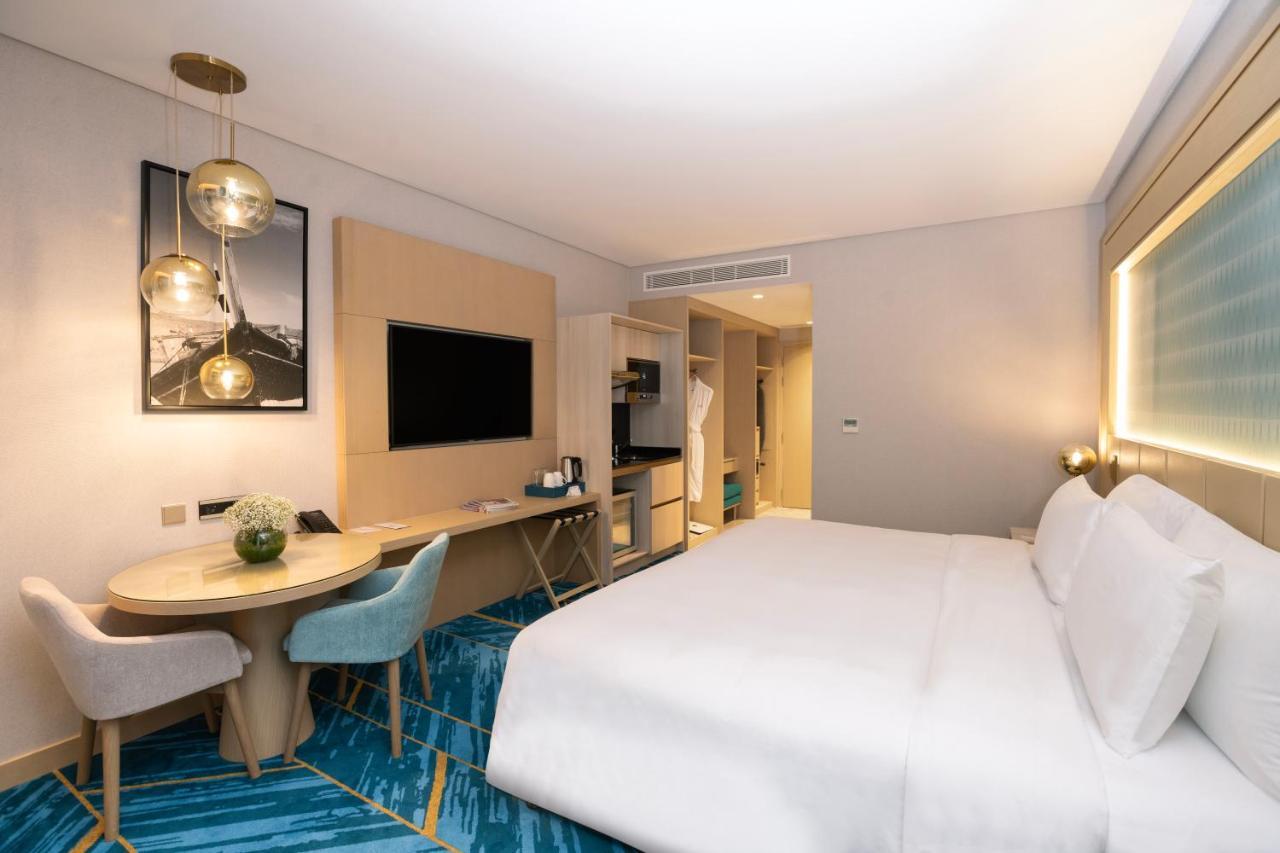 Maani Muscat Hotel & Suites Luaran gambar