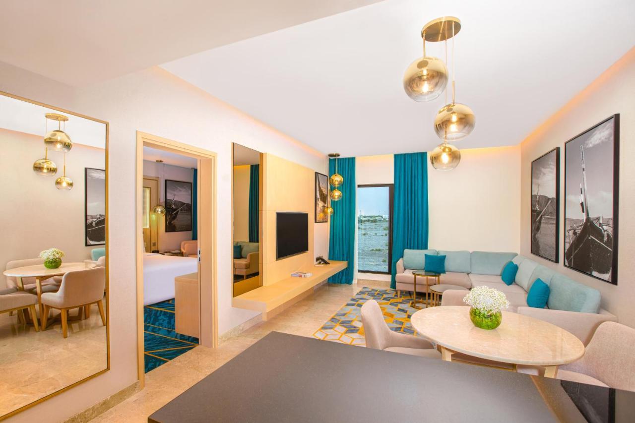 Maani Muscat Hotel & Suites Luaran gambar