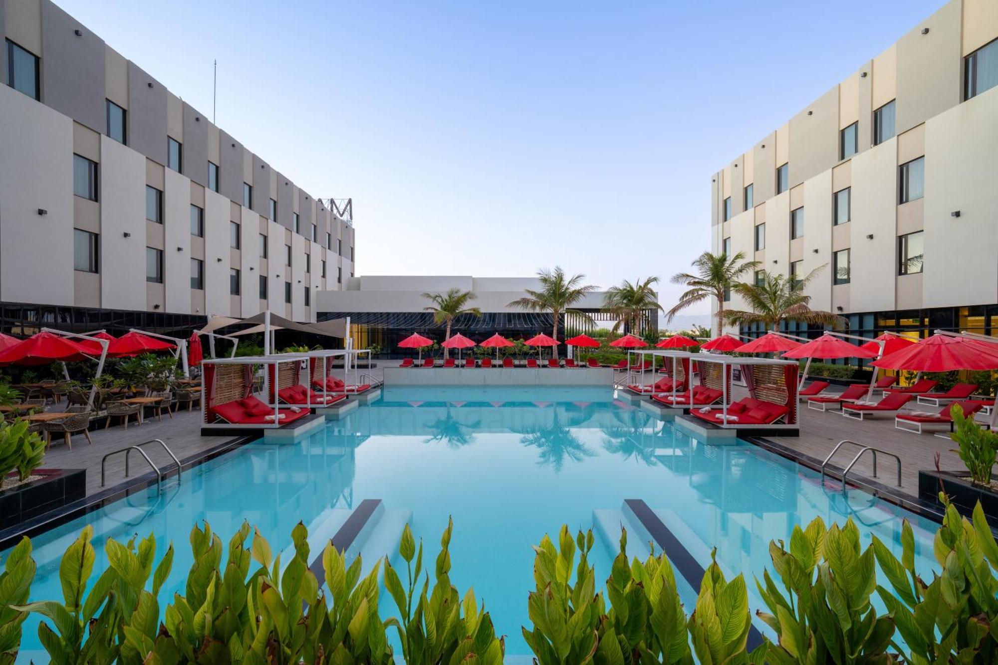 Maani Muscat Hotel & Suites Luaran gambar